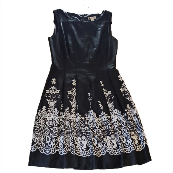 Leslie Fay Dresses & Skirts - Leslie Fay Black Mini Dress White Floral Detail